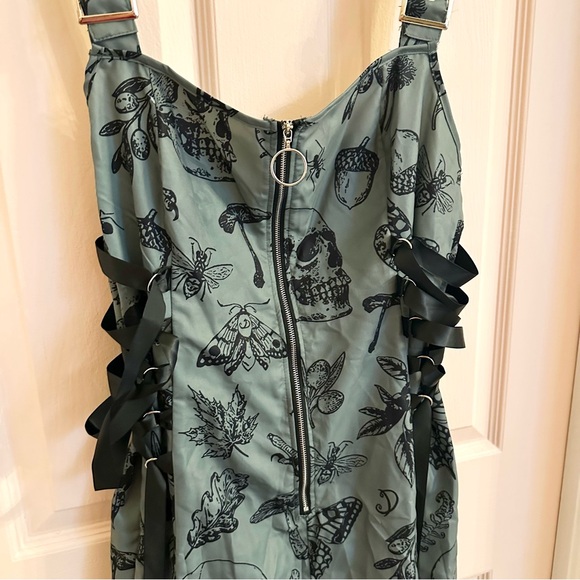 NWOT Green zip front mini dress - Picture 2 of 4
